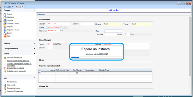¿Cómo puedo seleccionar múltiples artículos a la vez para incluir en un documento de PRAXIS?