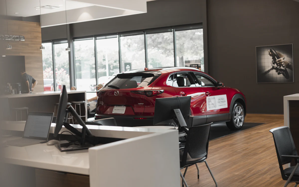 Exposició de vehicles d'un concessionari